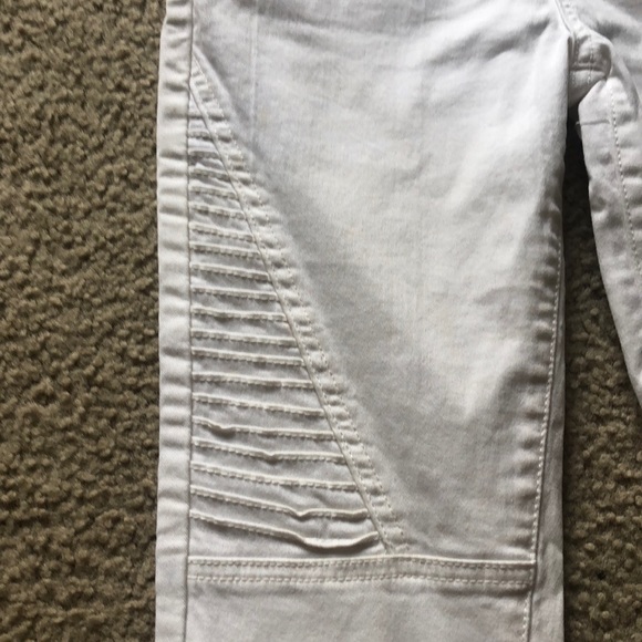 White jeans - Picture 4 of 5